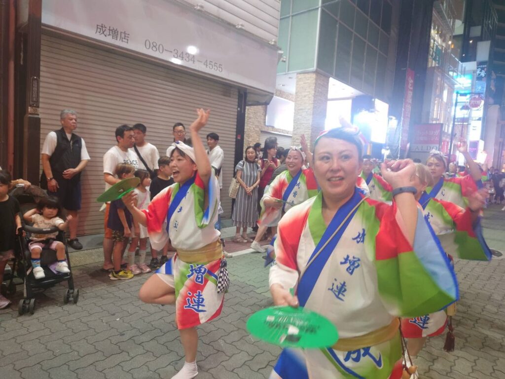 成増阿波おどり大会に参加してまいりました（板橋区議会議員 近藤タカヒロ）