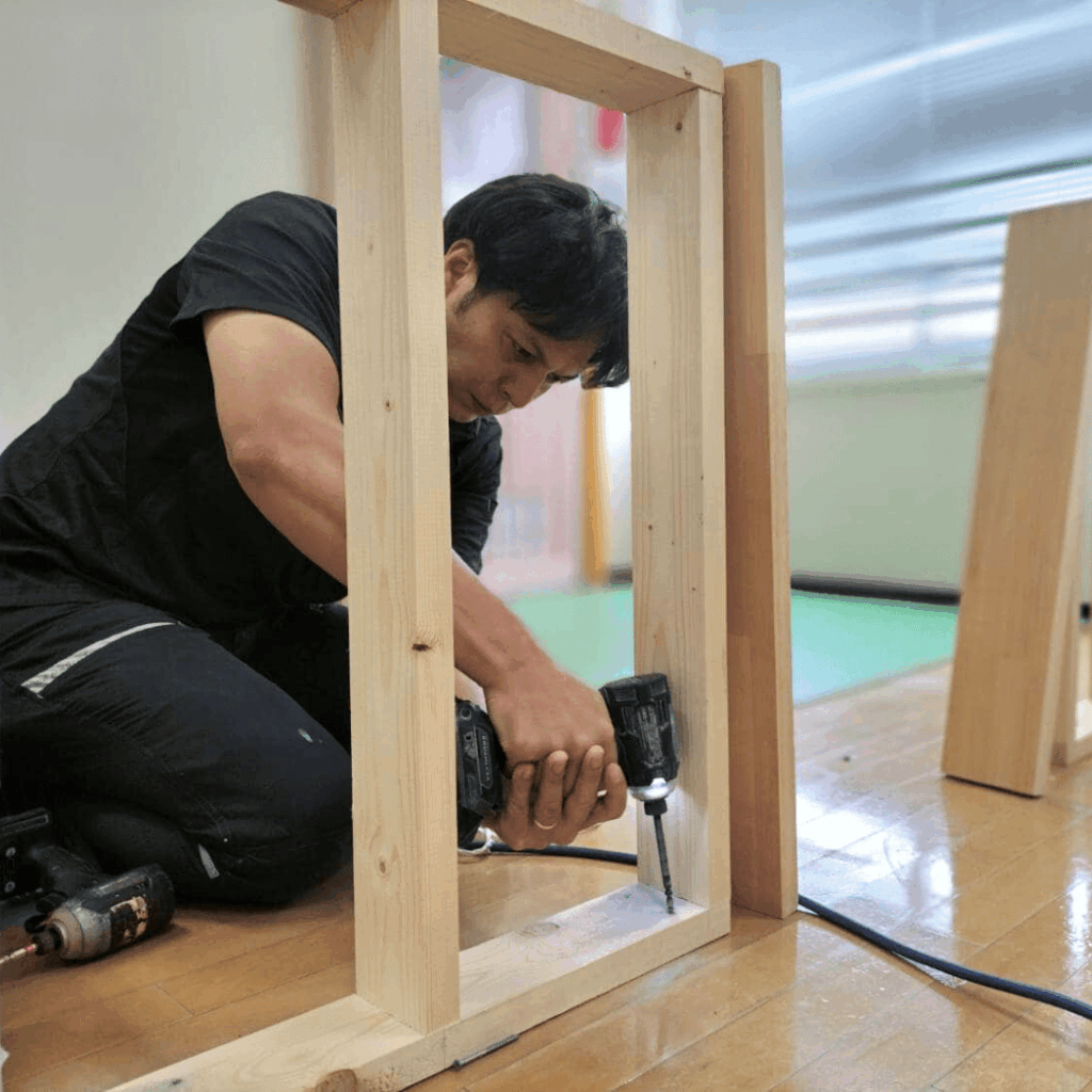【活動報告】建設業業界青年部の皆さんと西台保育園でDIYボランティアを行いました（板橋区区議会議員 近藤タカヒロ）