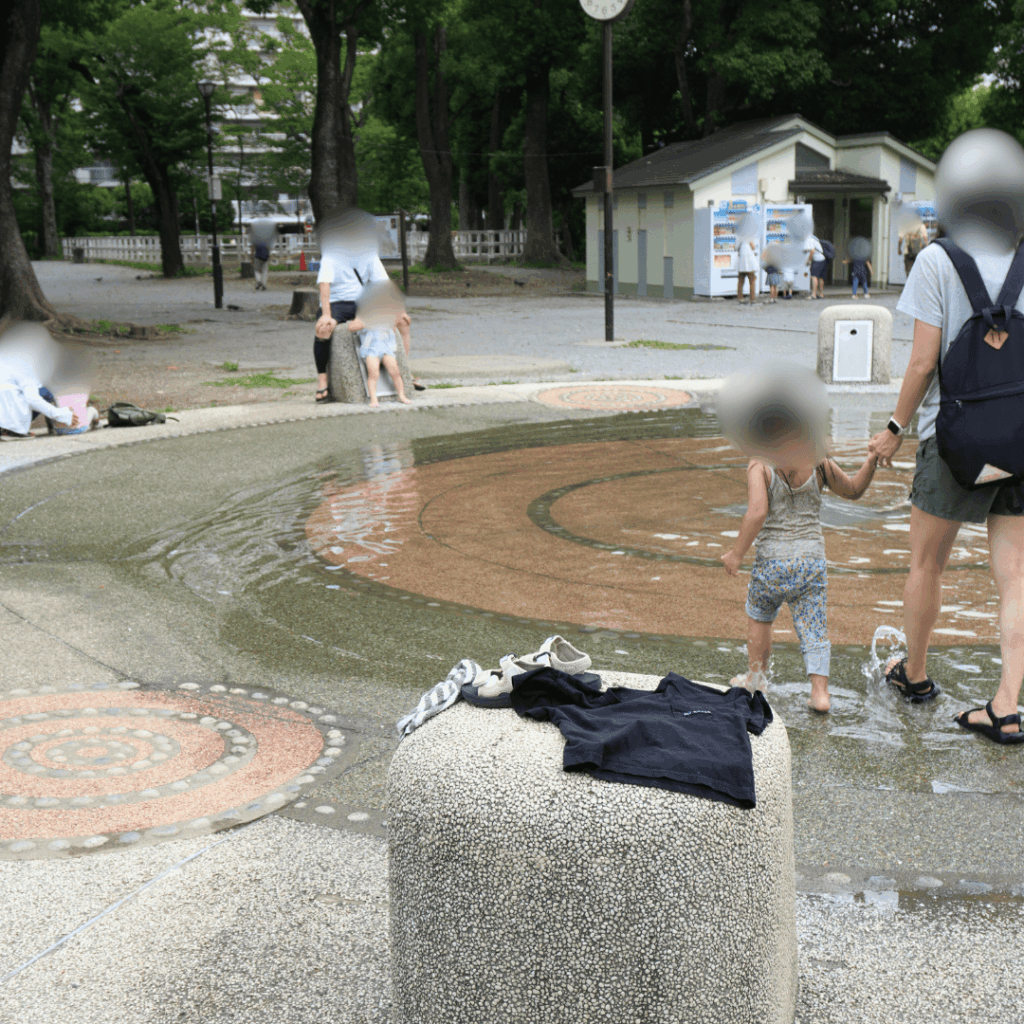 【子連れお出かけ・遊び場スポット】東板橋公園の「噴水広場」で涼しい水遊びができる(夏季限定)