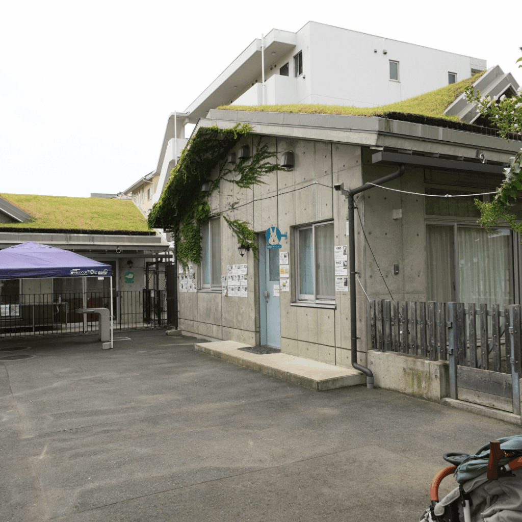 【子連れお出かけ・遊び場】東板橋公園のもう一つのおすすめスポット「板橋こども動物園」で動物とのふれあい(板橋区議会議員 近藤タカヒロ)