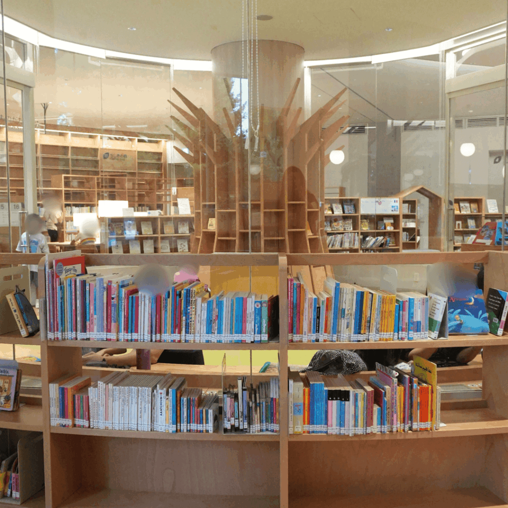 【子どもから大人まで楽しめる】板橋区立中央図書館＆いたばしボローニャ絵本館の魅力を紹介（板橋区議会議員 近藤タカヒロ）
