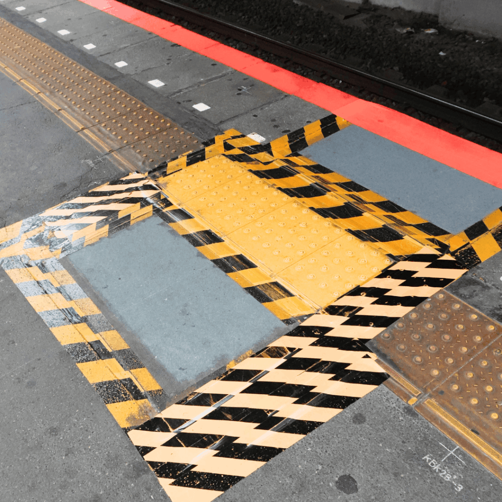 【安全性アップへ】東武東上線「成増」・「下赤塚」・「東武練馬」駅のホームドア設置スケジュール・工事日程（板橋区議会議員　近藤タカヒロ）