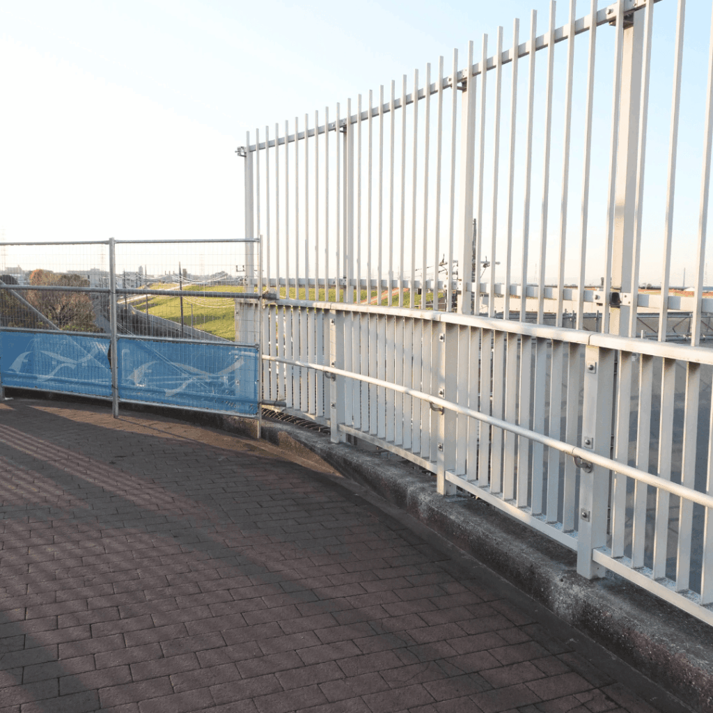 新河岸陸上競技場前の「連絡橋（連絡通路）工事」について（板橋区議会議員　近藤タカヒロ）