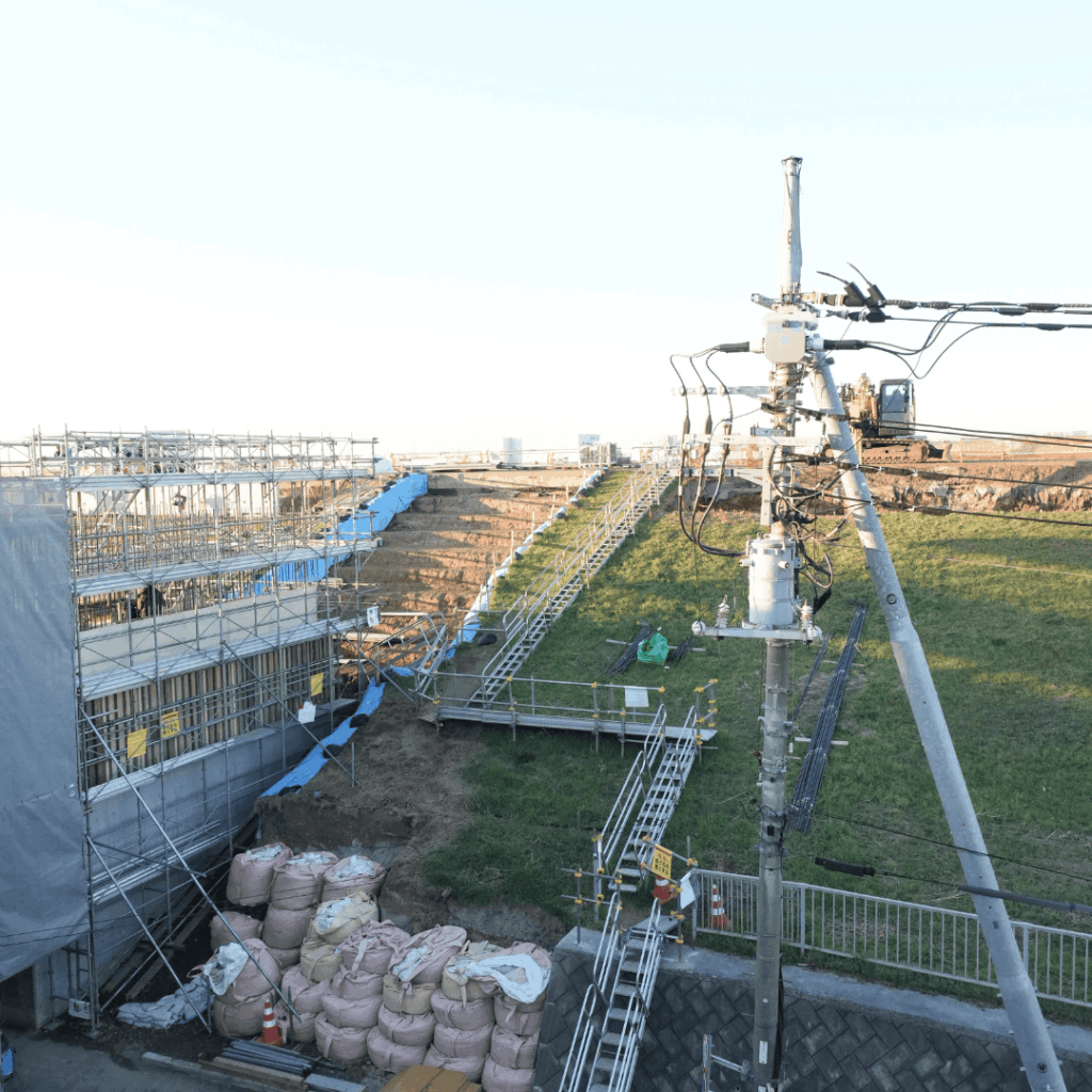 新河岸陸上競技場前の「連絡橋（連絡通路）工事」について（板橋区議会議員　近藤タカヒロ）