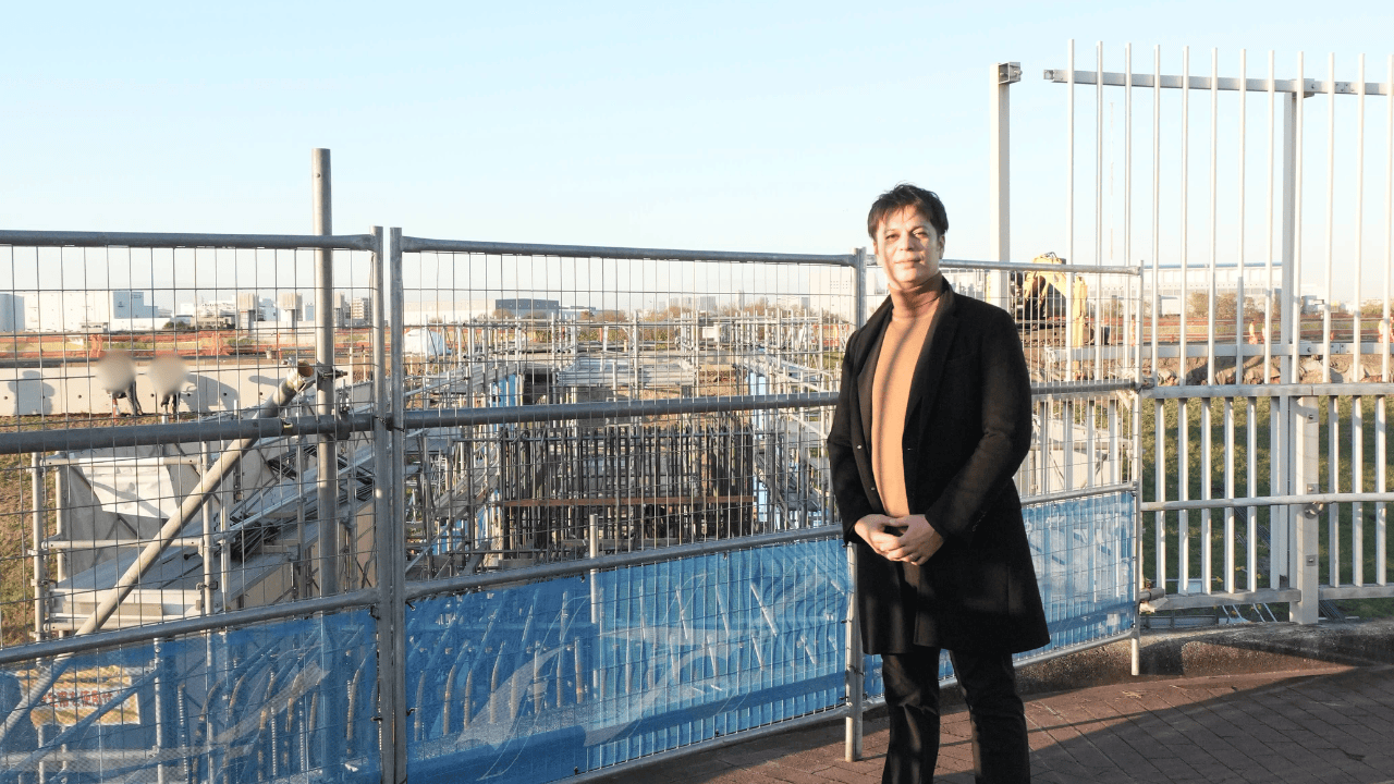 新河岸陸上競技場前の「連絡橋（連絡通路）工事」について（板橋区議会議員　近藤タカヒロ）