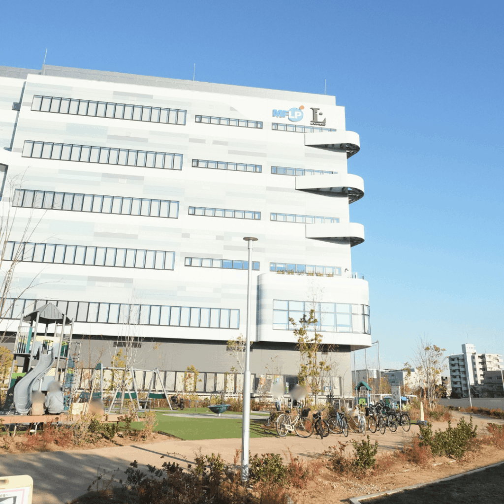 板橋区立舟渡水辺公園の横にある、MFLP・LOGIFRONT東京板橋「わくわく広場」を紹介（板橋区議会議員　近藤タカヒロ）