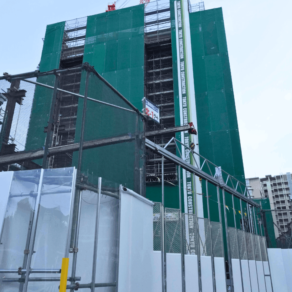 【再開発】JR板橋駅西口駅前広場再整備計画・2026年の工事状況を視察。実際に現地に行ってきました(板橋区議会議員 近藤タカヒロ)